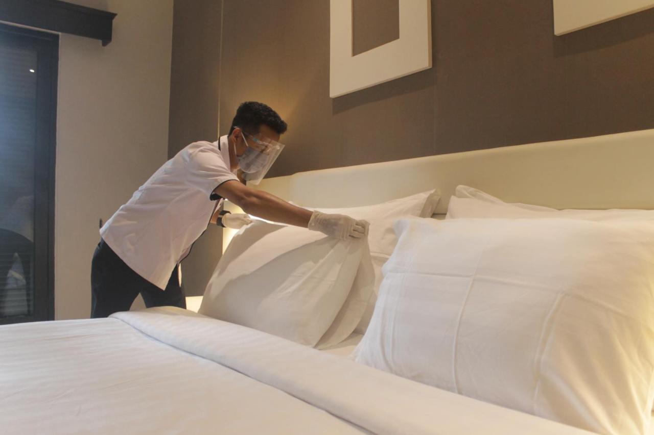 Luminor Hotel Jember By Wh 外观 照片