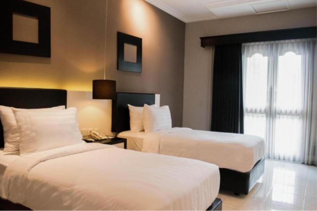 Luminor Hotel Jember By Wh 外观 照片