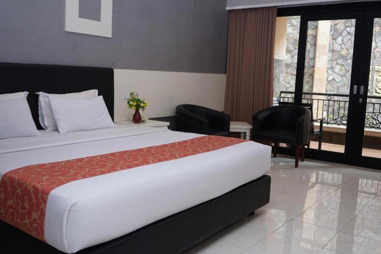 Luminor Hotel Jember By Wh 外观 照片