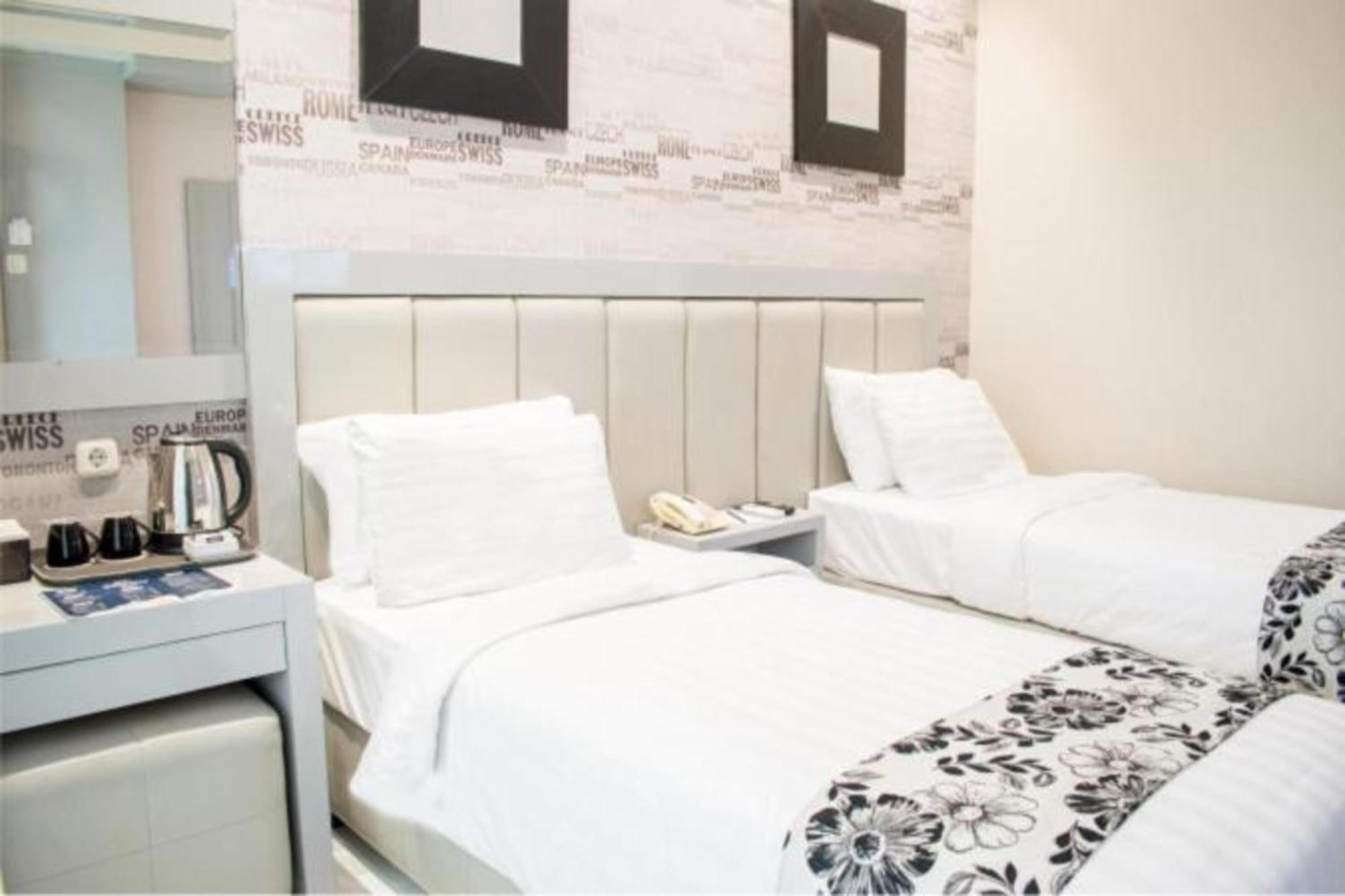 Luminor Hotel Jember By Wh 外观 照片