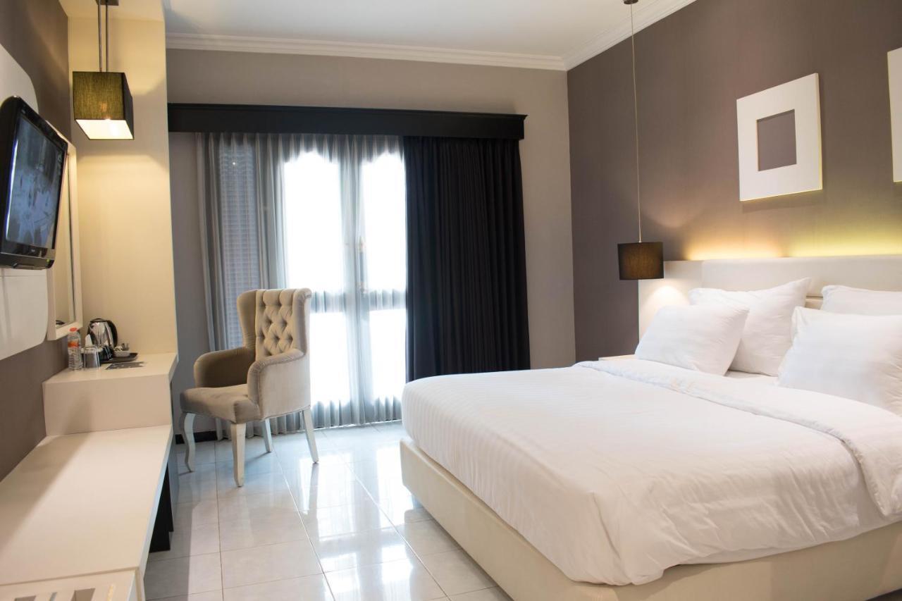 Luminor Hotel Jember By Wh 外观 照片