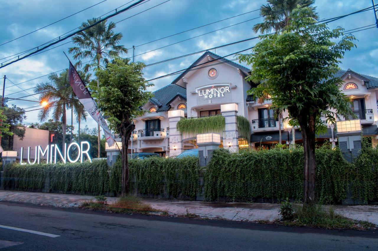 Luminor Hotel Jember By Wh 外观 照片